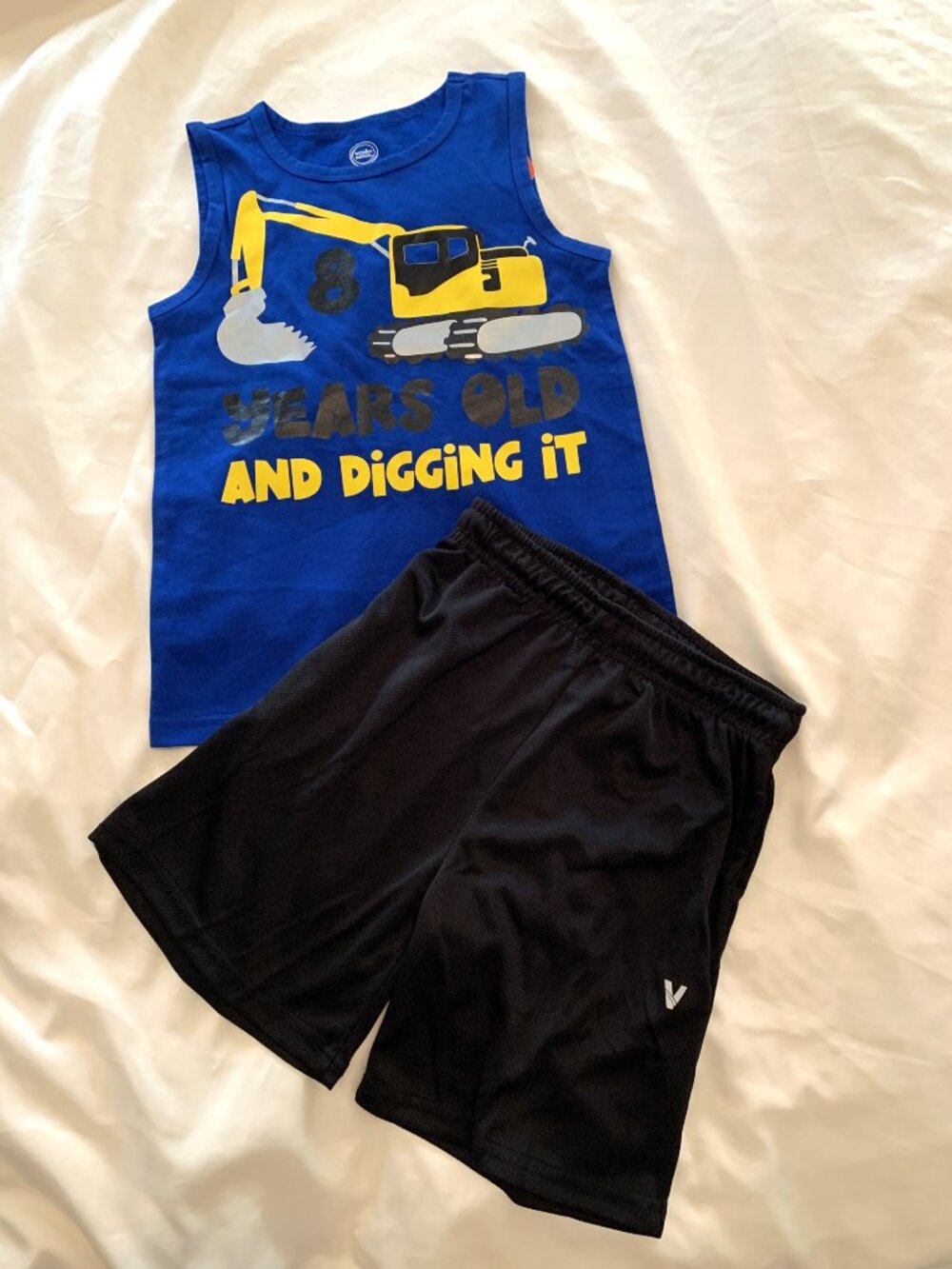 Boys Limited Edition  8 years old and digging it Shorts Set Size 8
